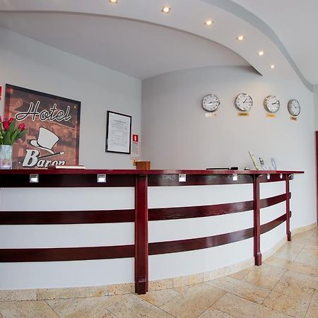 Baron Hotel Ciechanów Екстериор снимка