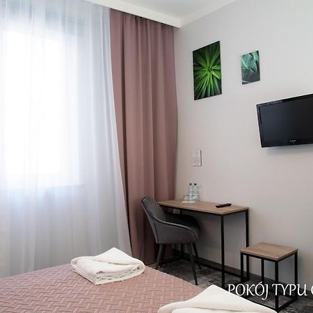 Baron Hotel Ciechanów Екстериор снимка