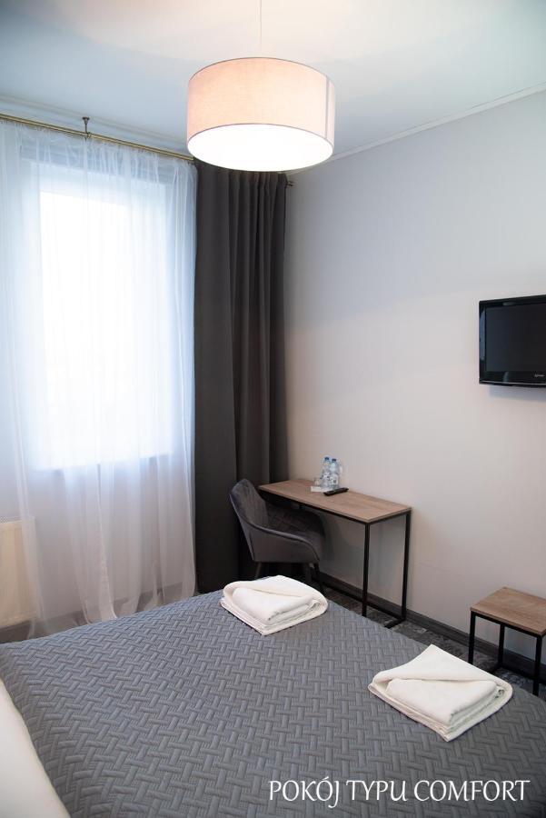 Baron Hotel Ciechanów Екстериор снимка